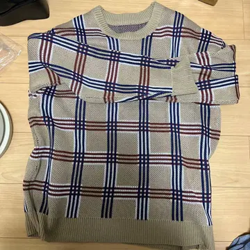 URBAN EDGE 체크 무늬 니트 스웨터 L 사이즈