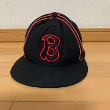 BAKER 자수 로고 캡