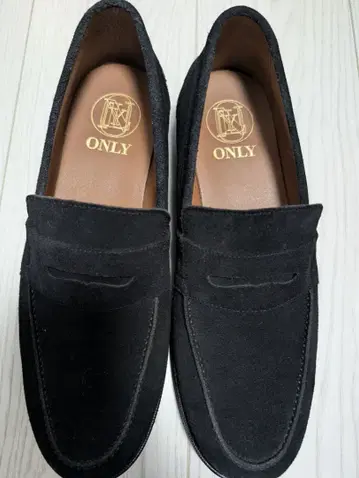 [ 새상품급 ] ONLY 코인 로퍼 스웨이드 블랙 26.0cm