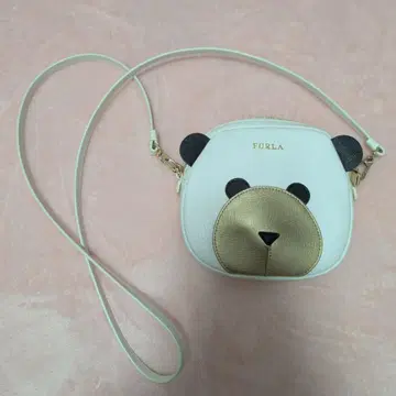 FURLA 숄더백 화이트 팬더