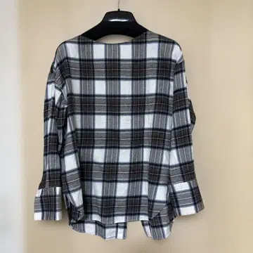 온워드 카시야마 23구 블라우스 38