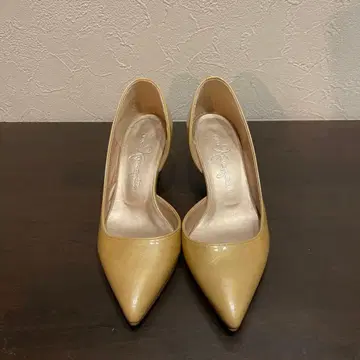 긴자 카네마츠 펌프스