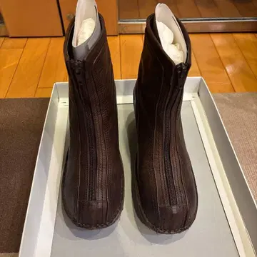 다크 브라운 가죽 부츠/Hina Day Green