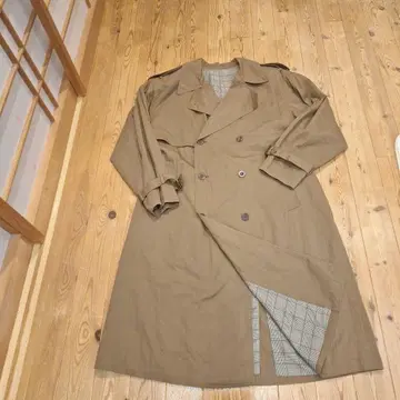 CHRISTIAN AIJARD 브라운 트렌치코트 벨트 포함