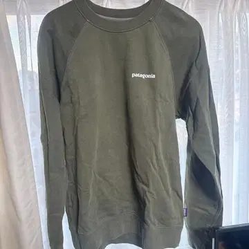 patagonia 올리브 그린 트레이닝복