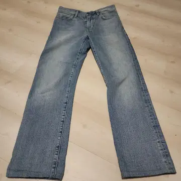 리바이스 플라워 자수 스트레이트 데님