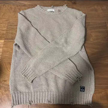 REPLAY 베이지 니트 스웨터