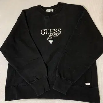 GUESS 트레이닝복