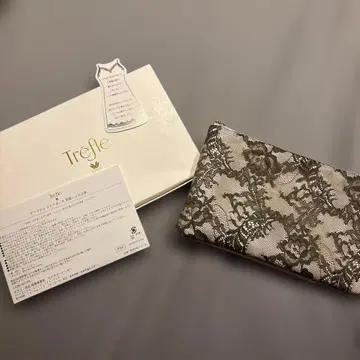 Trefle 꽃무늬 레이스 파우치