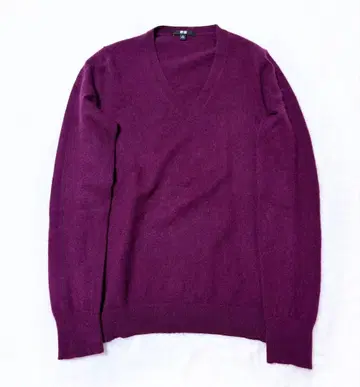 유니클로 UNIQLO 캐시미어 100% 니트 스웨터 V넥