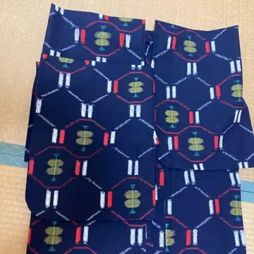 [가격 인하] 울 앙상블 씨앗 무늬 미사용 새상품