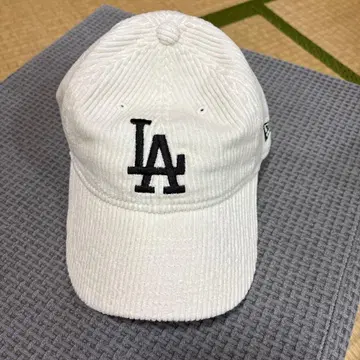 화이트 LA 로고 9TWENTY 캡 유스 사이즈