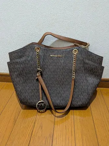 MICHAEL KORS 그레이 토트백