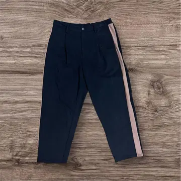 JUNRED 블랙 사이드 스트라이프 슬랙스