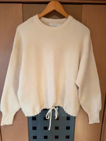 BONHEUR 보누르 여유로운 루즈 실루엣 긴팔 스웨터 니트 M