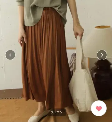 드레이프감 새틴 개더 스커트 URBAN RESEARCH doors