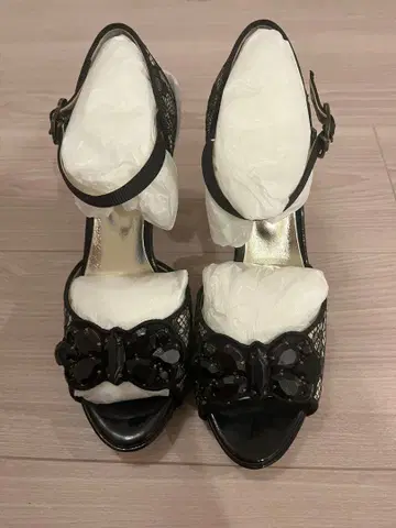 ANNA SUI 레이스 블랙 비쥬 하이힐 뮬 새상품 23.5