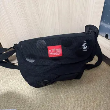 미키 도트 무늬 숄더백 맨해튼
