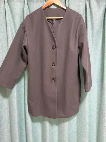 다크 브라운 코트