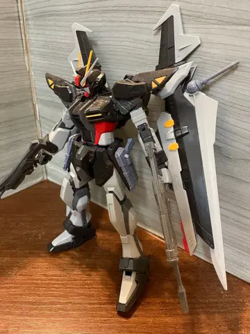 MG 스트라이크 느와르 정크 완성품