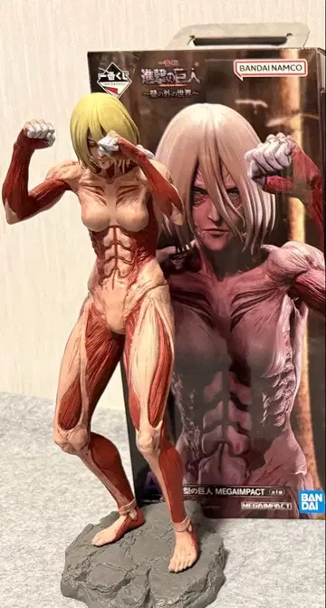 진격의 거인 제일복권 여성형 거인 피규어