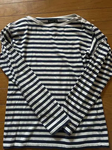 애니에스 베이 티셔츠