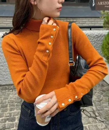 새상품급! DISCORT 리브 소매 버튼 터틀 오렌지