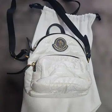 MONCLER 화이트 숄더백