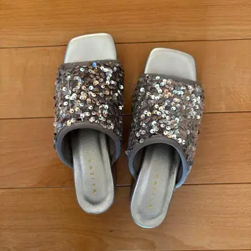 [ 택 포함 미사용 새상품 ] 스팽글 뮬 그레이