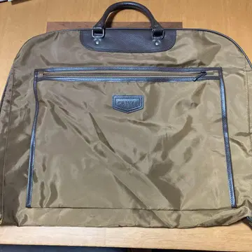 CHIVAS 가먼트 백 올리브