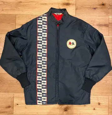 시보레 네이비 레이싱 충전솜 퀼팅 자켓