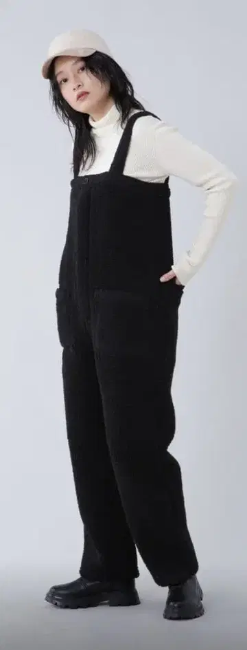 ROSEBUD 로즈버드 플리스 보아 살로펫 올인원 콤비네존