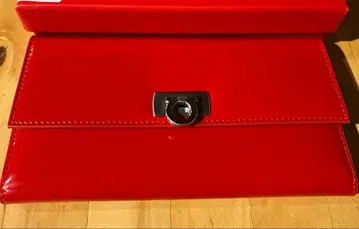 FERRAGAMO 페라가모 장지갑 빨간색 가죽