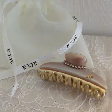 [새상품급] ACCA 뉴 코라나 클립 펄 베이지 M 사이즈