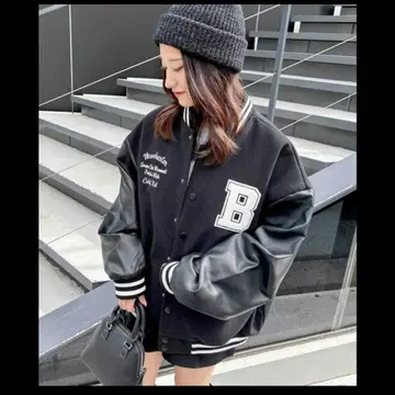 새상품급 INGNI 잉그 와펜 부착 바시티 자켓 블랙