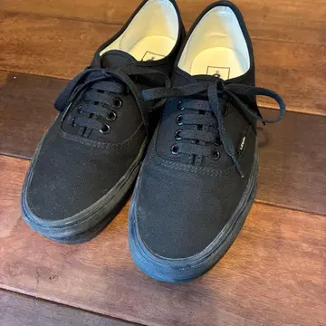 Vans 블랙 로우컷 스니커즈