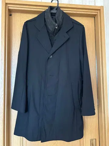 멘티노라스 블랙 체스터 코트