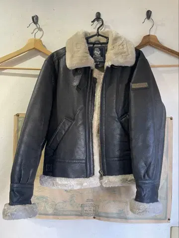 보스점퍼 BOSS M사이즈 보스 가죽 자켓 산토리