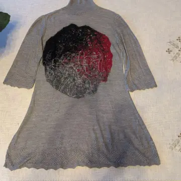 그레이 하이넥 튜닉 7부 소매 센소유니코Tb