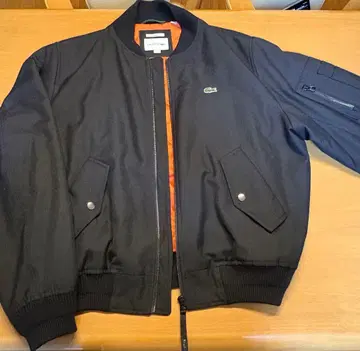 LACOSTE 블랙 MA-1 자켓 M 사이즈
