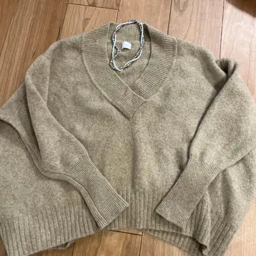 C.T. plage 야크 니트 V넥 풀오버