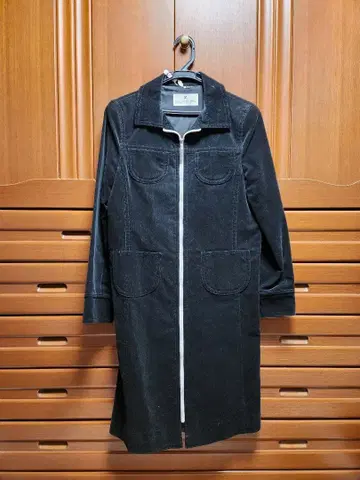 [인기 제조사] 쿠레쥬 블랙 롱 코트