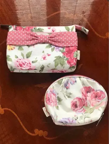 로라 애슐리 꽃무늬 파우치