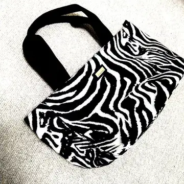 [새상품급] 짐 톰슨 제브라 패턴 토트백