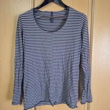 BLACK BY BRETTE 스트라이프 긴팔 티셔츠