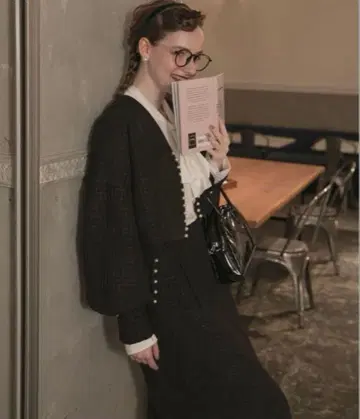 봉르씰 느와르 노카라 펄 트위드 자켓 스커트 셋업