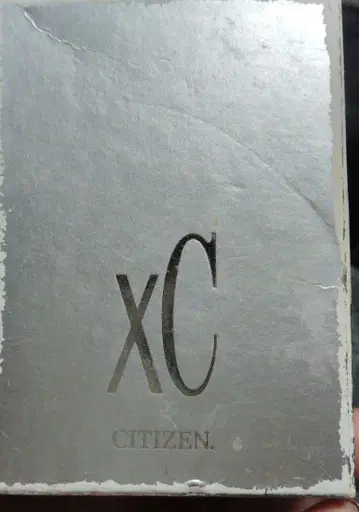 CITIZEN XC 골드 메탈 밴드 시계