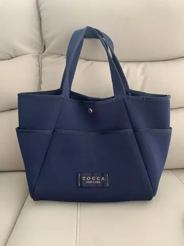 TOCCA 네이비 토트백