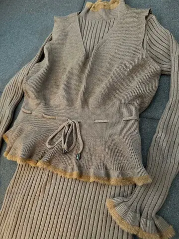 택 포함 새상품 XOXO 브라운 리브 니트 셋업 2way 원피스