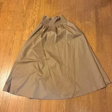 베이지 플레어 스커트 허리밴딩